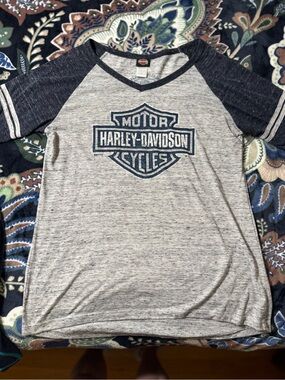 Harley-Davidson Gray & Navy Logo V-Neck Tee